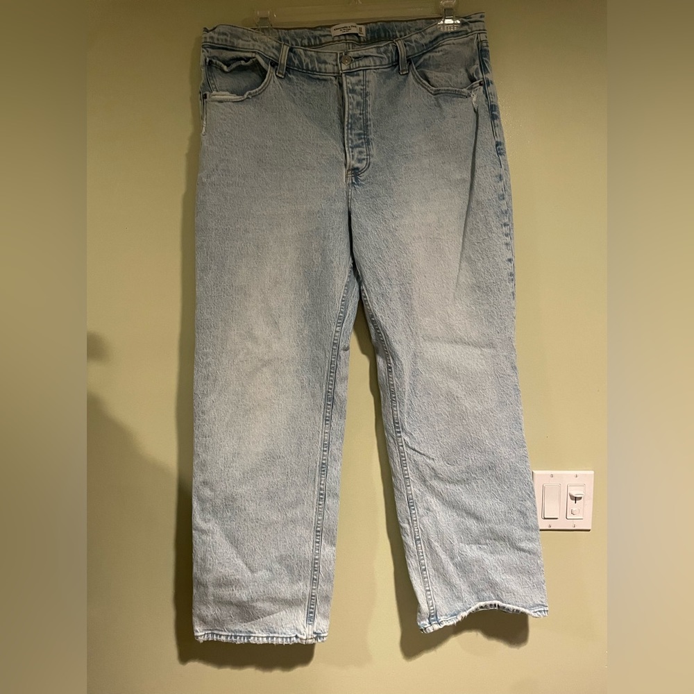 ABERCROMBIE AND FITCH JEANS
